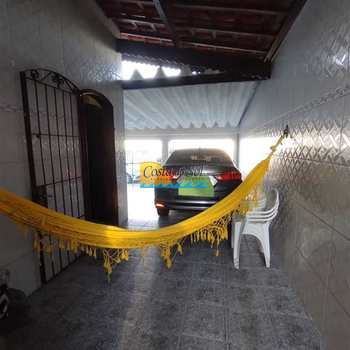 Casa em Praia Grande, bairro Caiçara