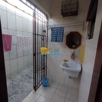 Casa em Praia Grande, bairro Caiçara