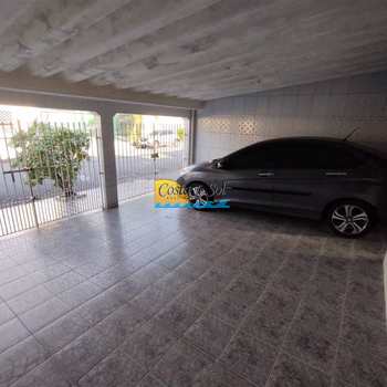 Casa em Praia Grande, bairro Caiçara