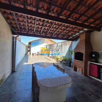 Casa em Praia Grande, bairro Mirim