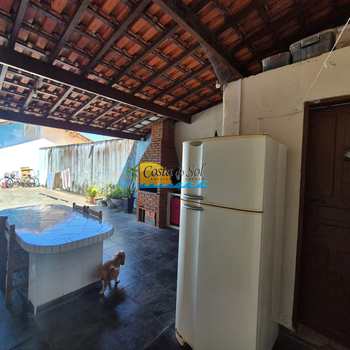 Casa em Praia Grande, bairro Mirim