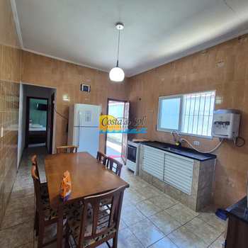 Casa em Praia Grande, bairro Mirim