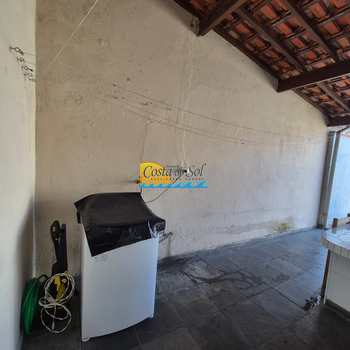 Casa em Praia Grande, bairro Mirim