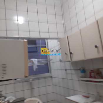 Apartamento em Praia Grande, bairro Guilhermina