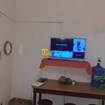 Apartamento em Praia Grande, bairro Guilhermina