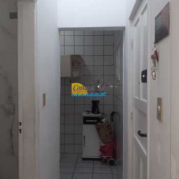 Apartamento em Praia Grande, bairro Guilhermina