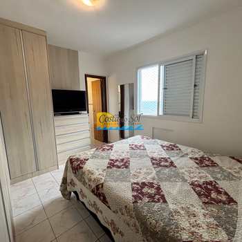 Apartamento em Praia Grande, bairro Guilhermina