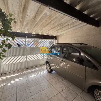 Casa em Praia Grande, bairro Guilhermina