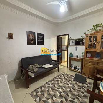 Casa em Praia Grande, bairro Guilhermina