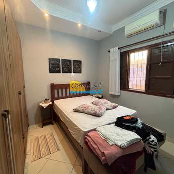 Casa em Praia Grande, bairro Guilhermina