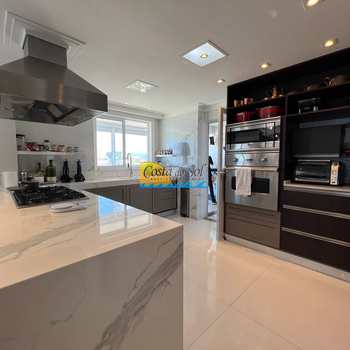 Apartamento em Praia Grande, bairro Canto do Forte