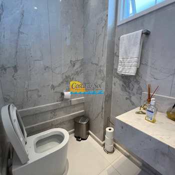 Apartamento em Praia Grande, bairro Canto do Forte