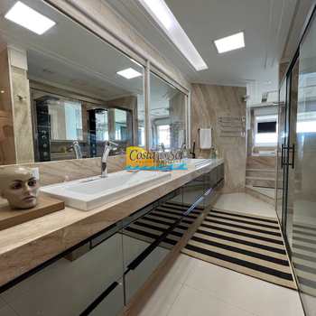 Apartamento em Praia Grande, bairro Canto do Forte