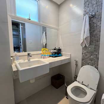 Apartamento em Praia Grande, bairro Canto do Forte