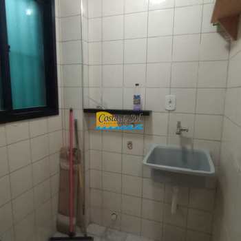 Apartamento em Praia Grande, bairro Guilhermina