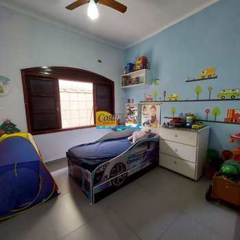 Casa em Praia Grande, bairro Flórida