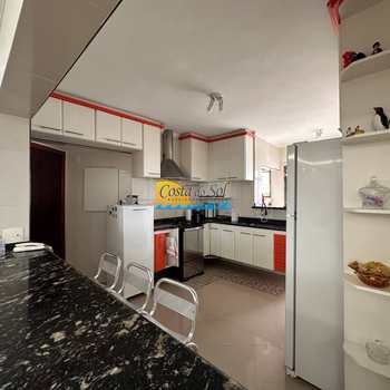Apartamento em Praia Grande, bairro Canto do Forte