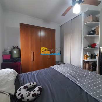 Casa em Praia Grande, bairro Mirim