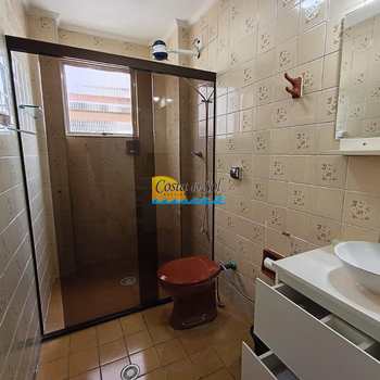 Apartamento em Praia Grande, bairro Guilhermina