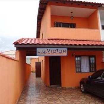 Sobrado em Mongaguá, bairro Balneário Flórida Mirim