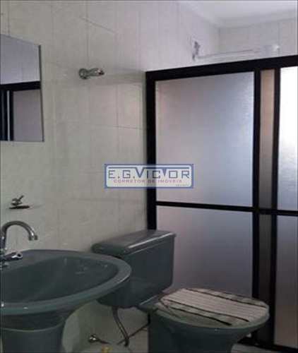 Apartamento, código 242100 em Mongaguá, bairro Balneário Regina Maria