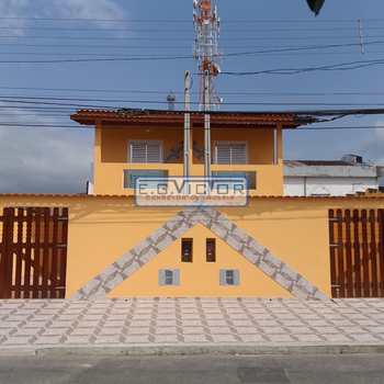 Sobrado em Mongaguá, bairro Agenor de Campos