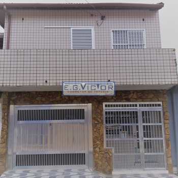 Sobrado em Mongaguá, bairro Vila São Paulo