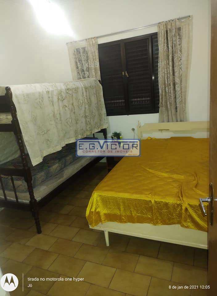 Casa em Praia Grande, no bairro Solemar