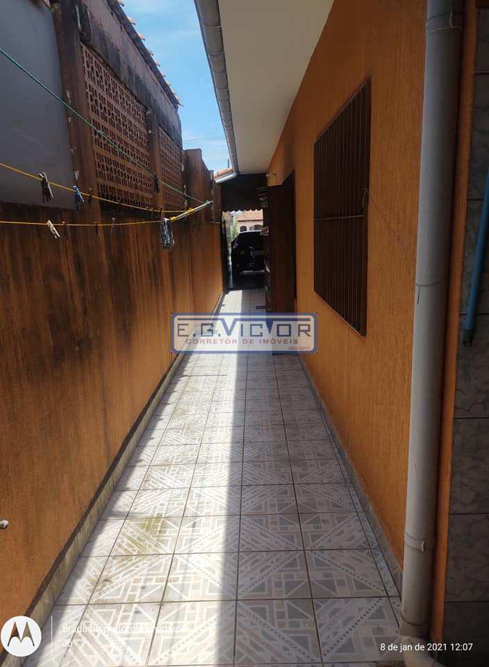 Casa em Praia Grande, no bairro Solemar