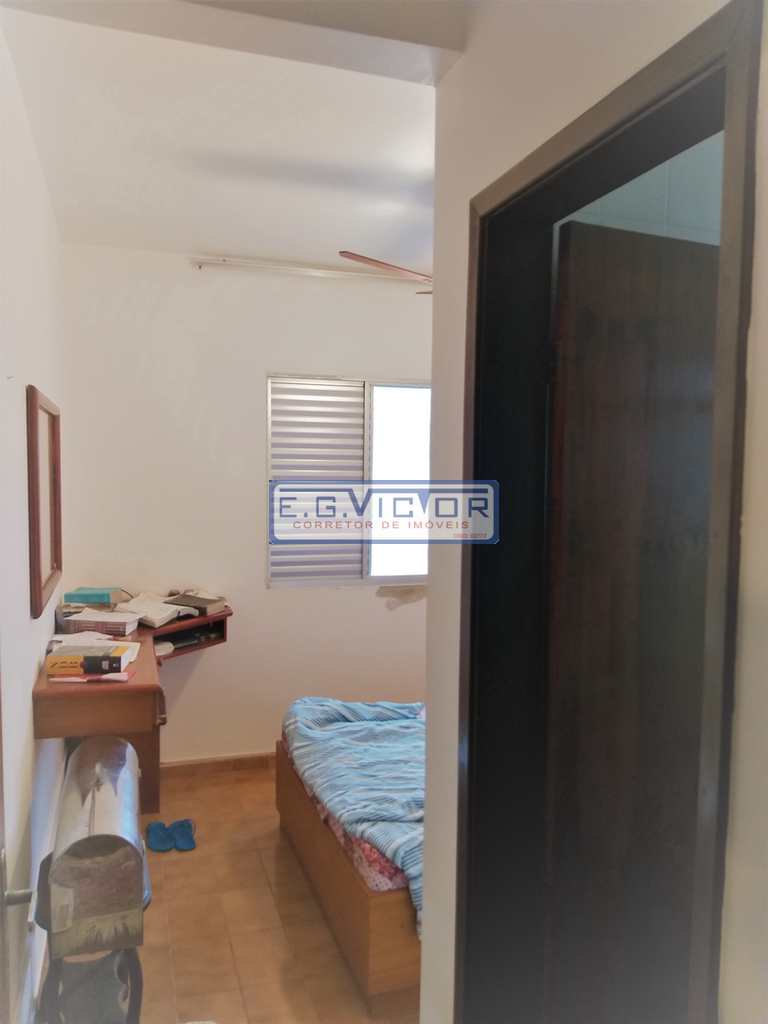 Apartamento em Mongaguá, no bairro Centro