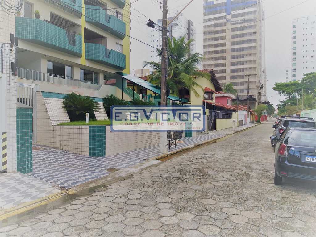 Apartamento em Mongaguá, no bairro Centro