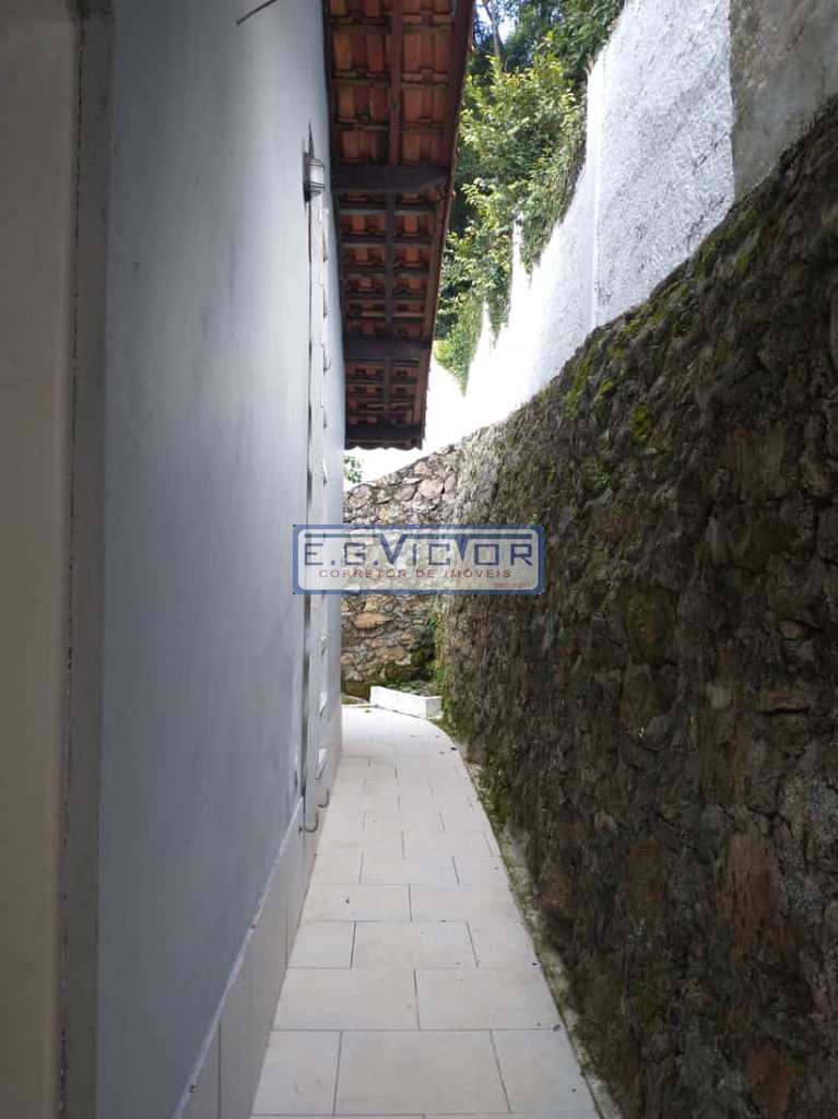 Casa em Mongaguá, no bairro Pedreira