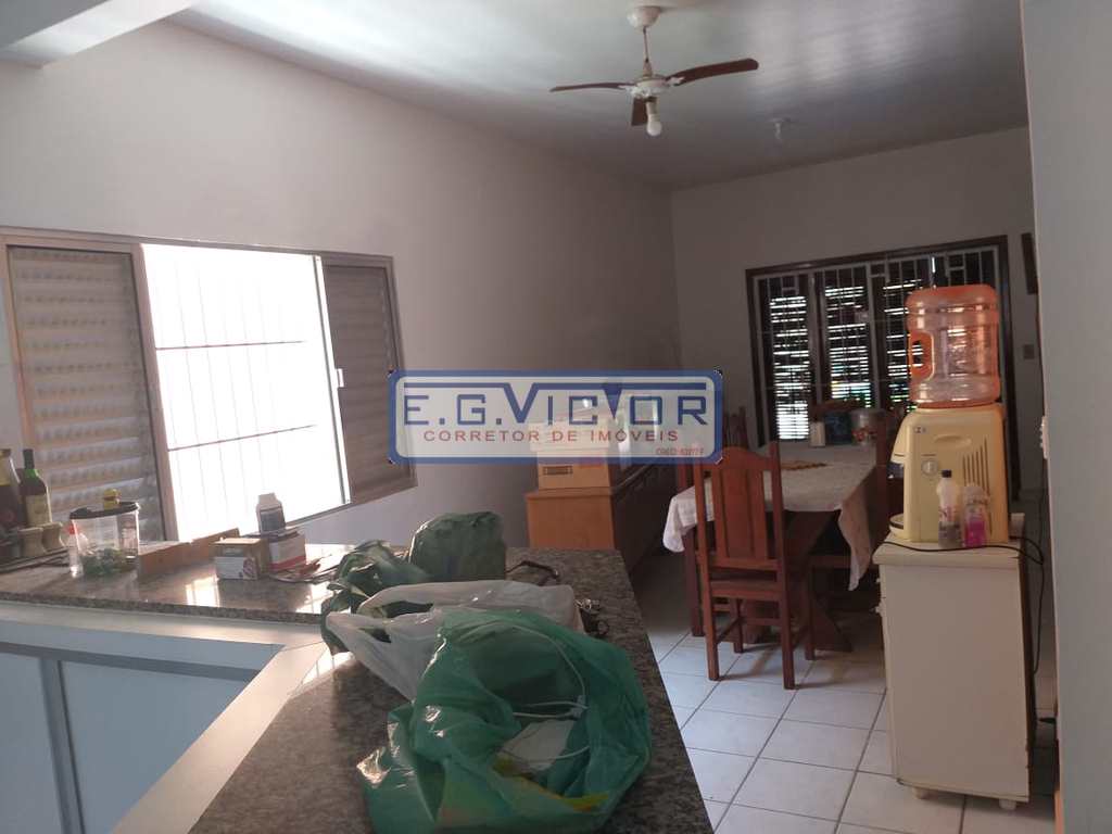 Sobrado em Mongaguá, no bairro Jardim Itapoan