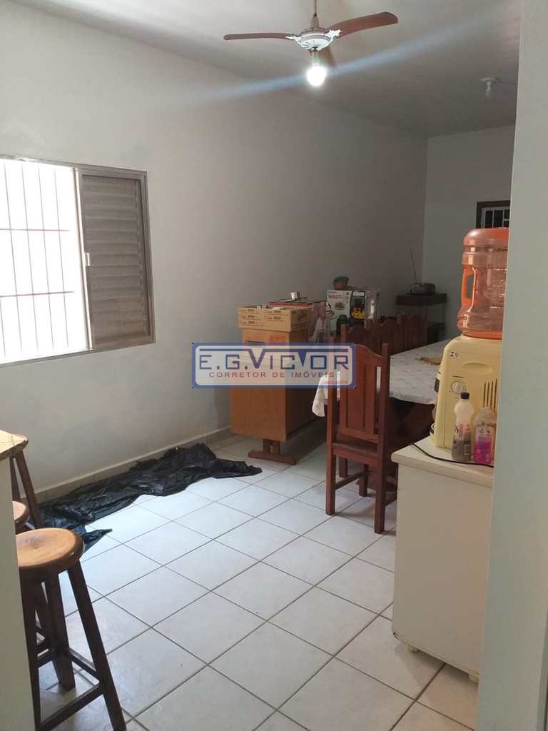 Sobrado em Mongaguá, no bairro Jardim Itapoan