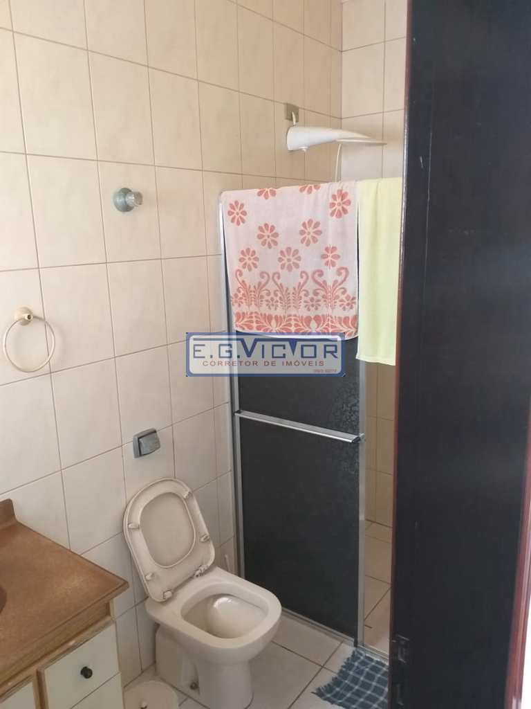 Sobrado em Mongaguá, no bairro Jardim Itapoan