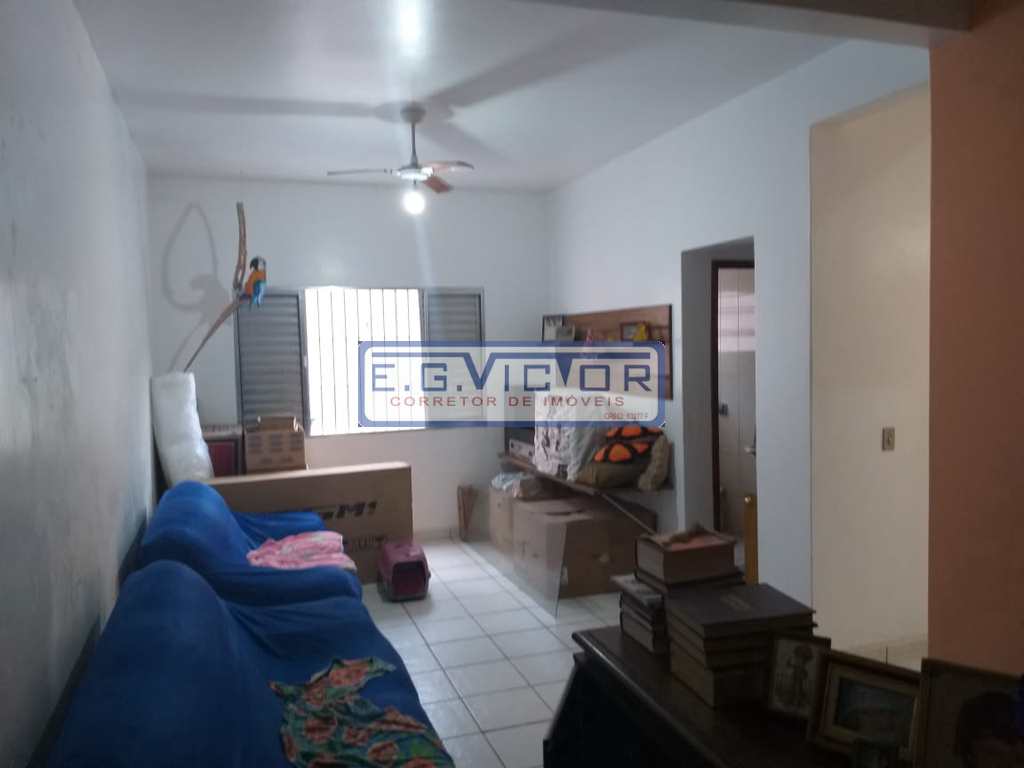 Sobrado em Mongaguá, no bairro Jardim Itapoan