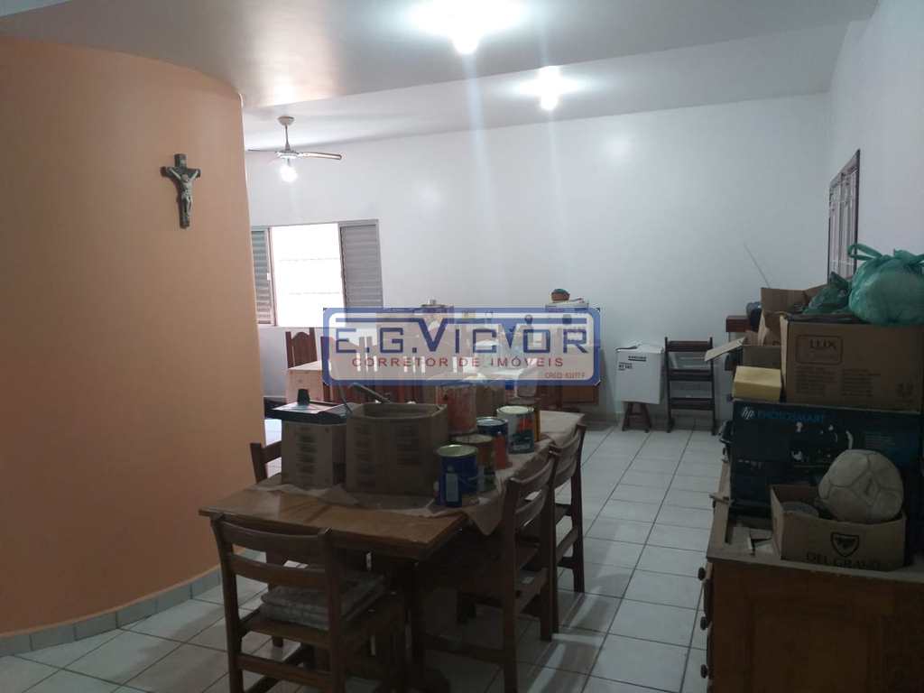 Sobrado em Mongaguá, no bairro Jardim Itapoan