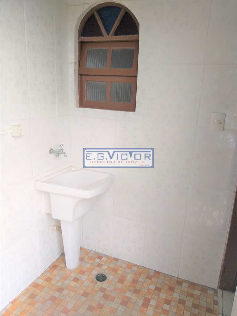 Sobrado Comercial em Mongaguá, no bairro Vera Cruz