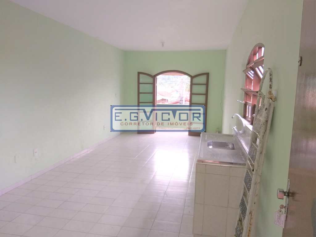Sobrado Comercial em Mongaguá, no bairro Vera Cruz