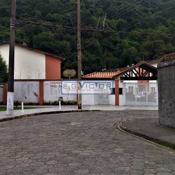Casa de Condomínio em Mongaguá, bairro Vila Arens