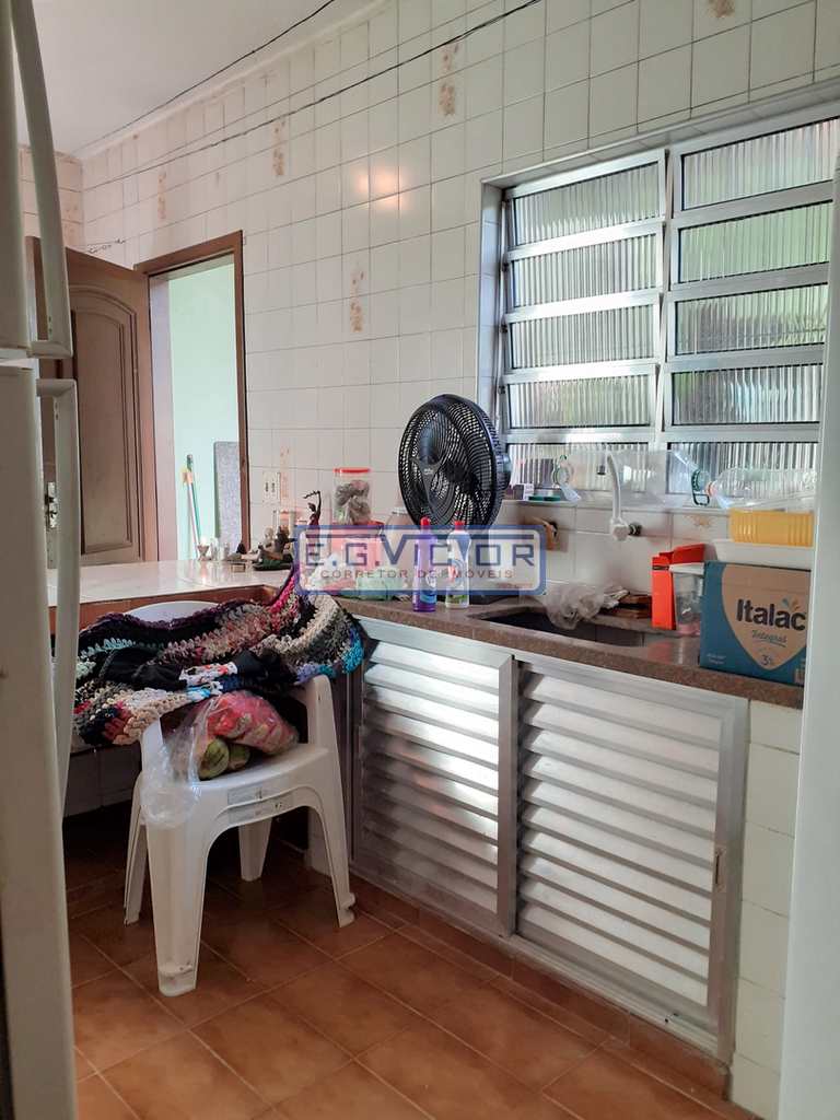 Casa em Mongaguá, no bairro Balneário Itaóca