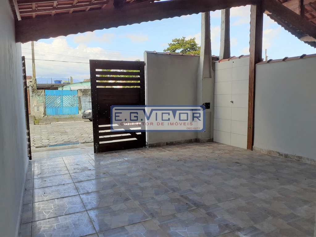 Casa em Mongaguá, no bairro Balneário Flórida Mirim