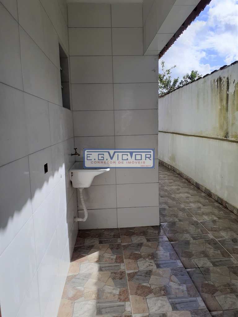 Casa em Mongaguá, no bairro Balneário Flórida Mirim