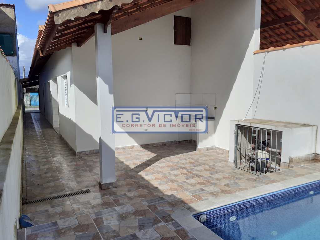 Casa em Mongaguá, no bairro Balneário Flórida Mirim