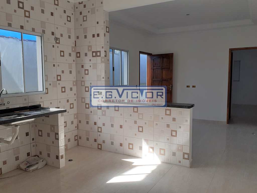 Casa em Mongaguá, no bairro Balneário Flórida Mirim