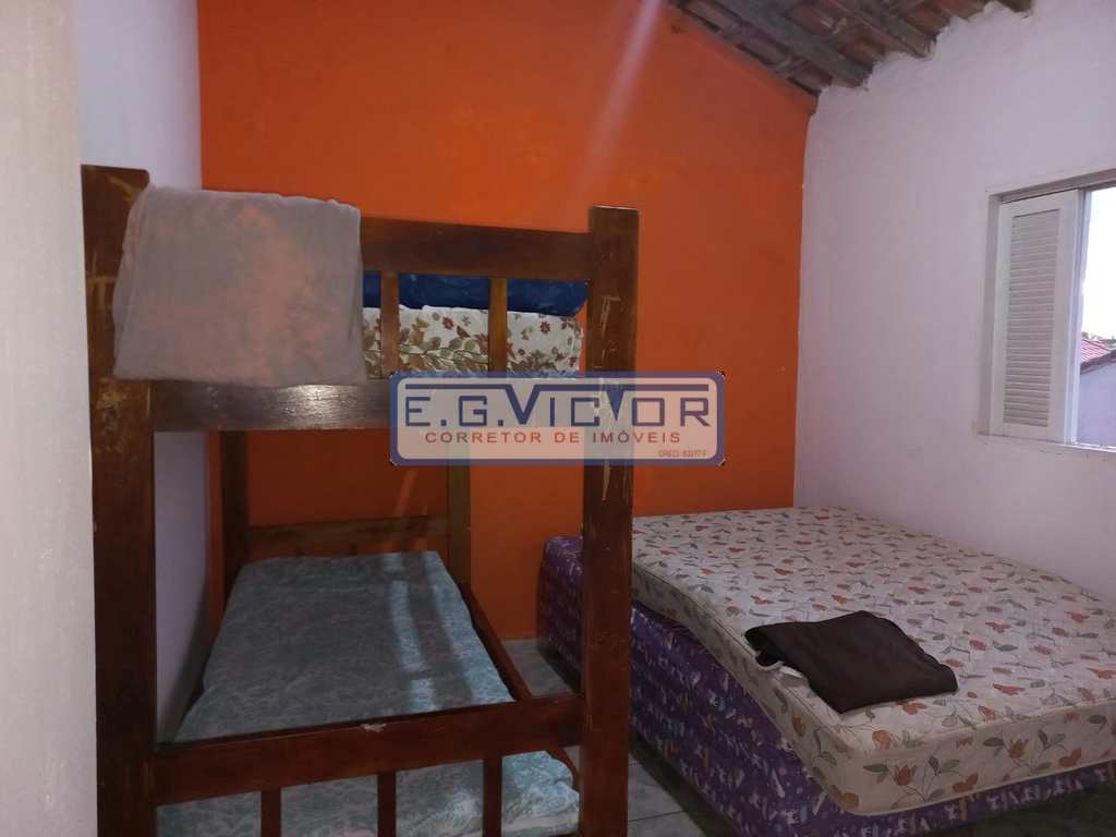 Casa em Itanhaém, no bairro Jardim Comendador