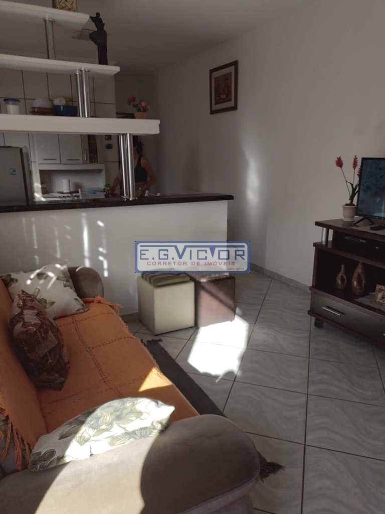 Casa em Mongaguá, no bairro Jardim Itapoan