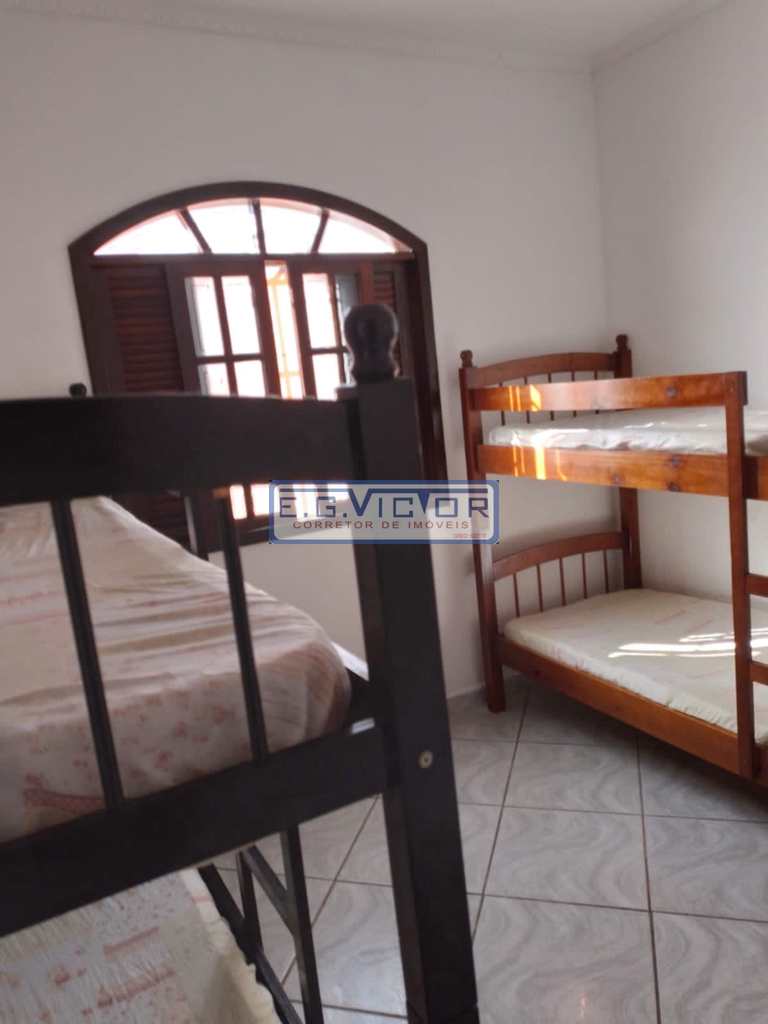 Casa em Mongaguá, no bairro Jardim Itapoan