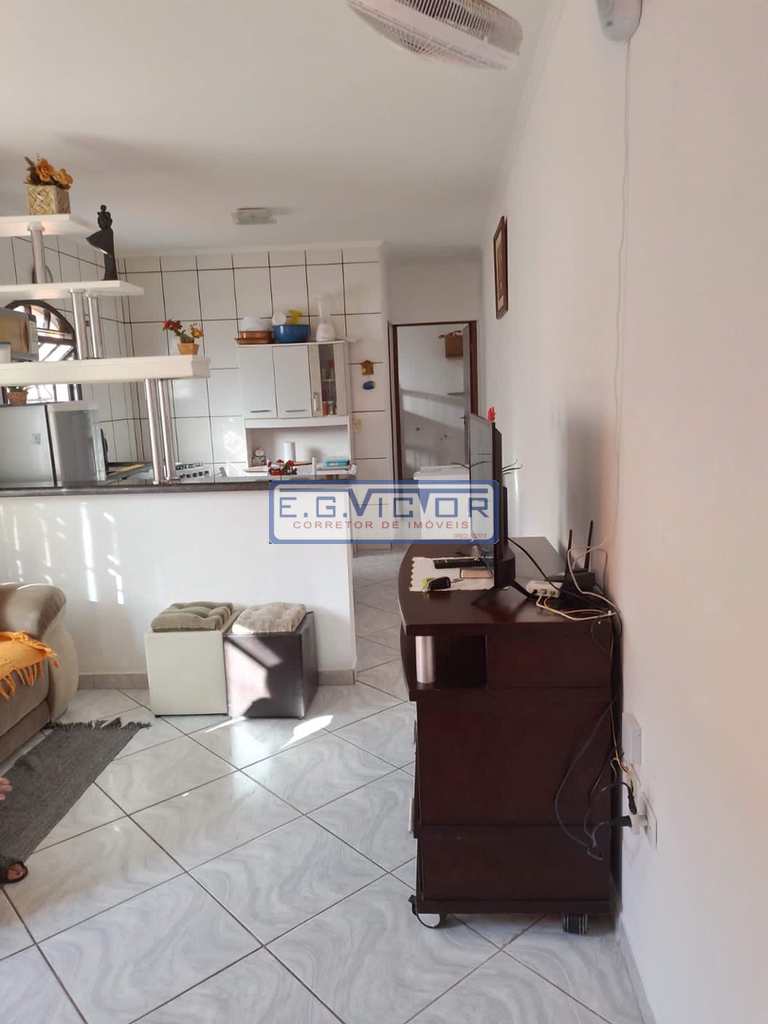 Casa em Mongaguá, no bairro Jardim Itapoan