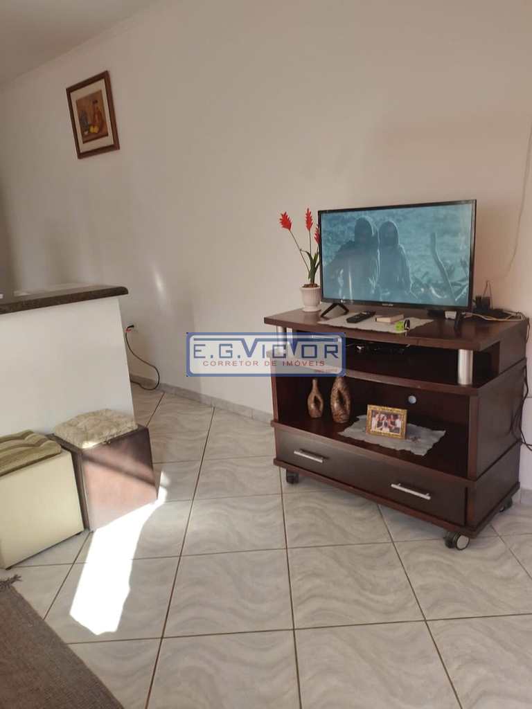 Casa em Mongaguá, no bairro Jardim Itapoan